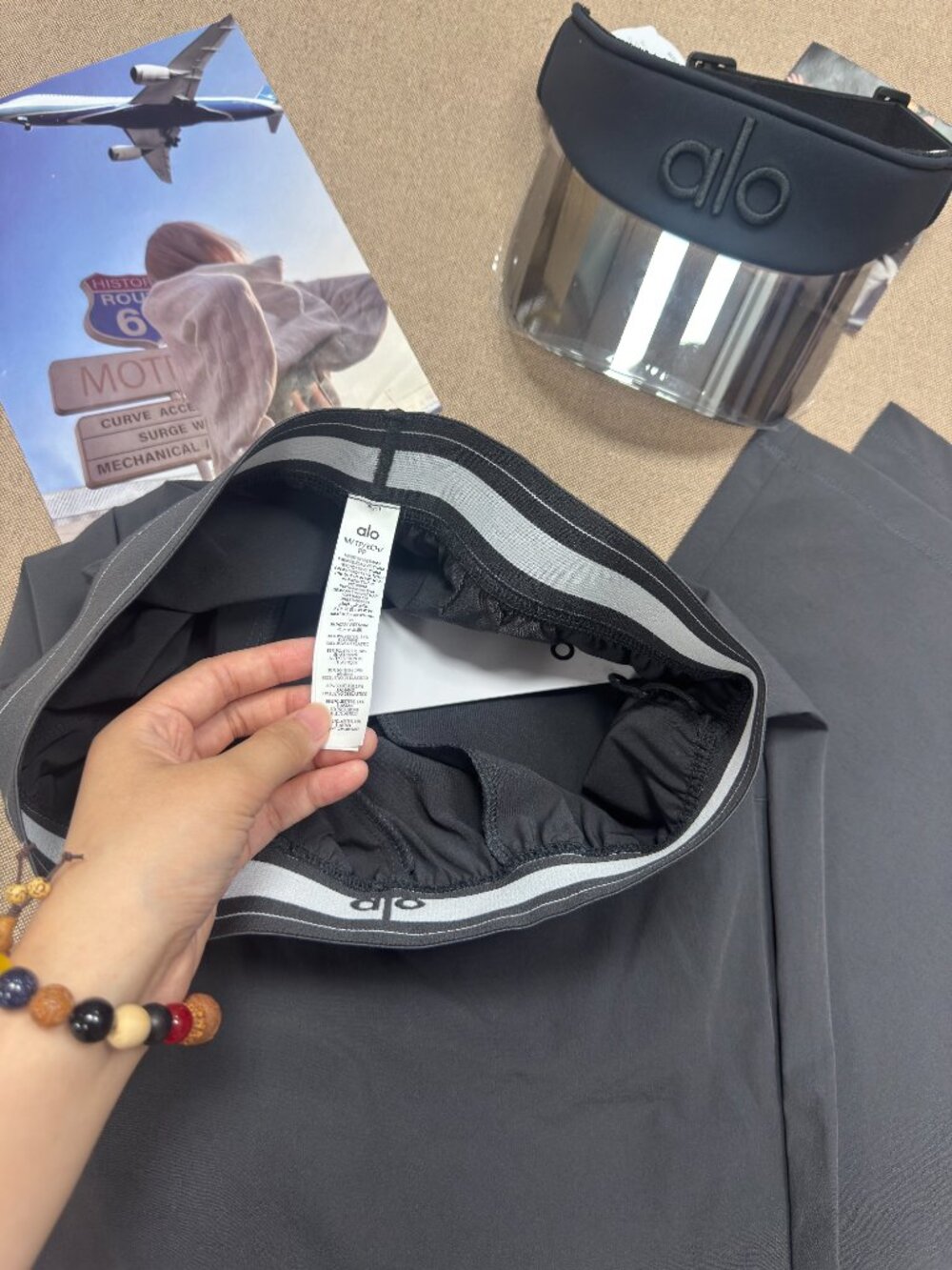 ALO Yoga🎍Suit Up Trouser Dark Grey Regular 30" Inseam Travel Wide Leg Pants🎐 - Picture 4 of 8